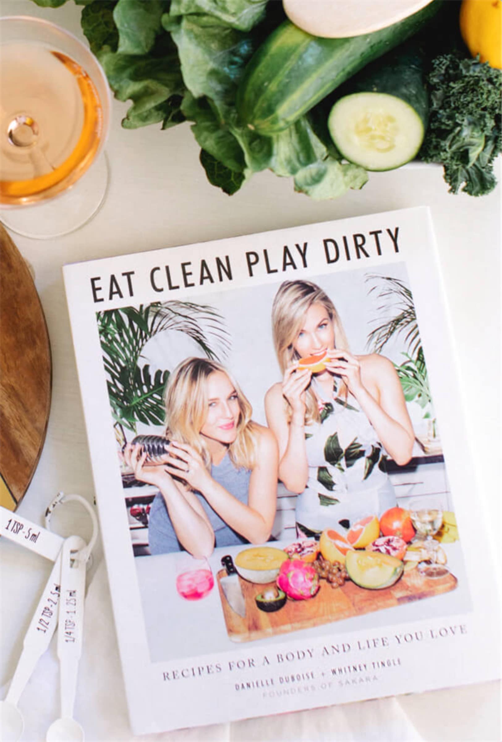 COOKBOOK EAT CLEAN, PLAY DIRTY | Sakara | Covetboard | Covet Food